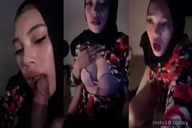 Pacarku yang imut suka ngisep kontol dengan gaya super nakal